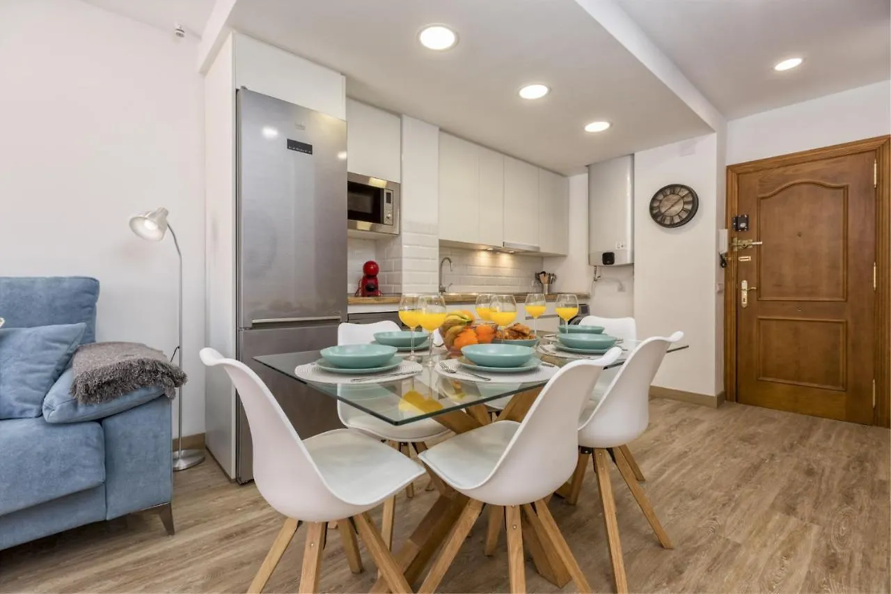 Fuengirola Center, 3 Bedrooms, And Parking 0*,